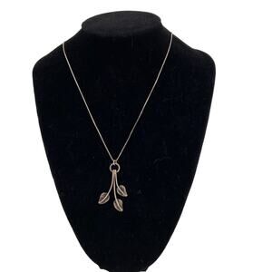Sterling Silver leaf 16 inch necklace